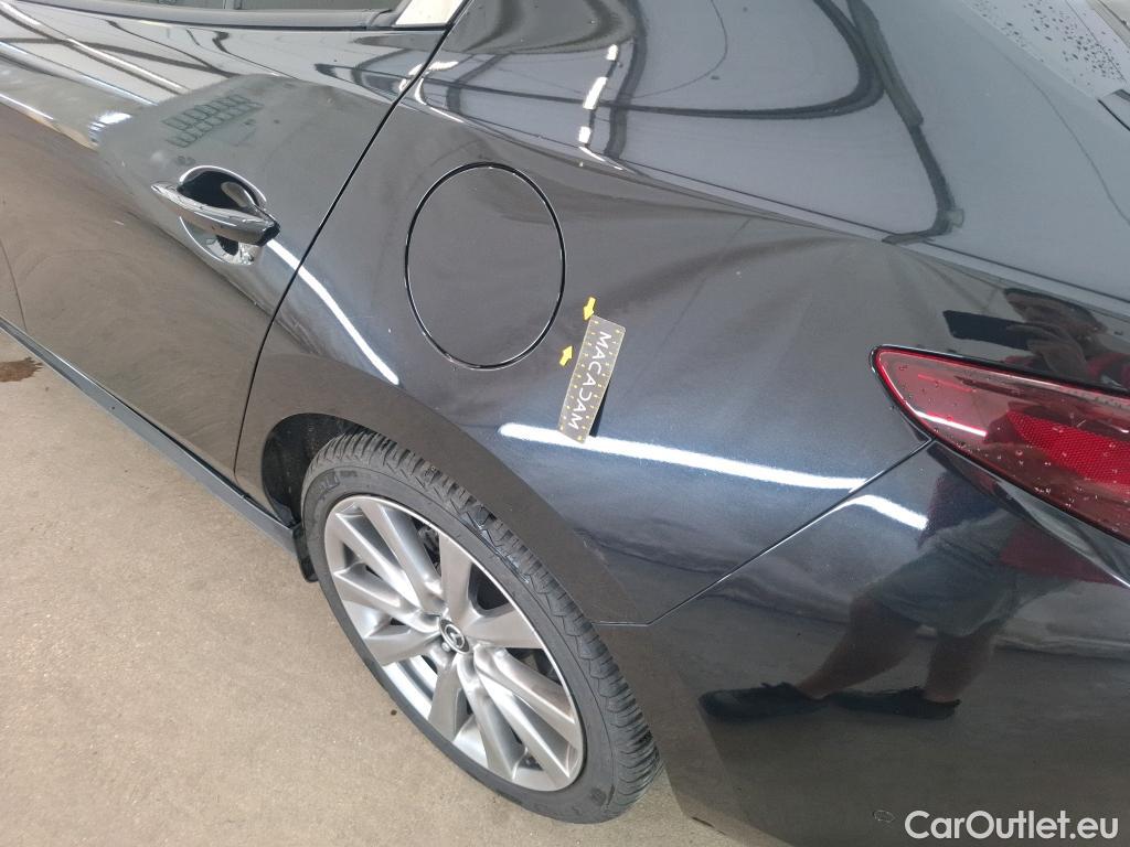  Mazda  3 MAZDA Mazda / 2019 / 4P / Berline Skyactiv-X M-Hybrid 180 Exclusive AT #25
