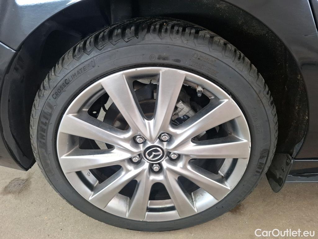  Mazda  3 MAZDA Mazda / 2019 / 4P / Berline Skyactiv-X M-Hybrid 180 Exclusive AT #10
