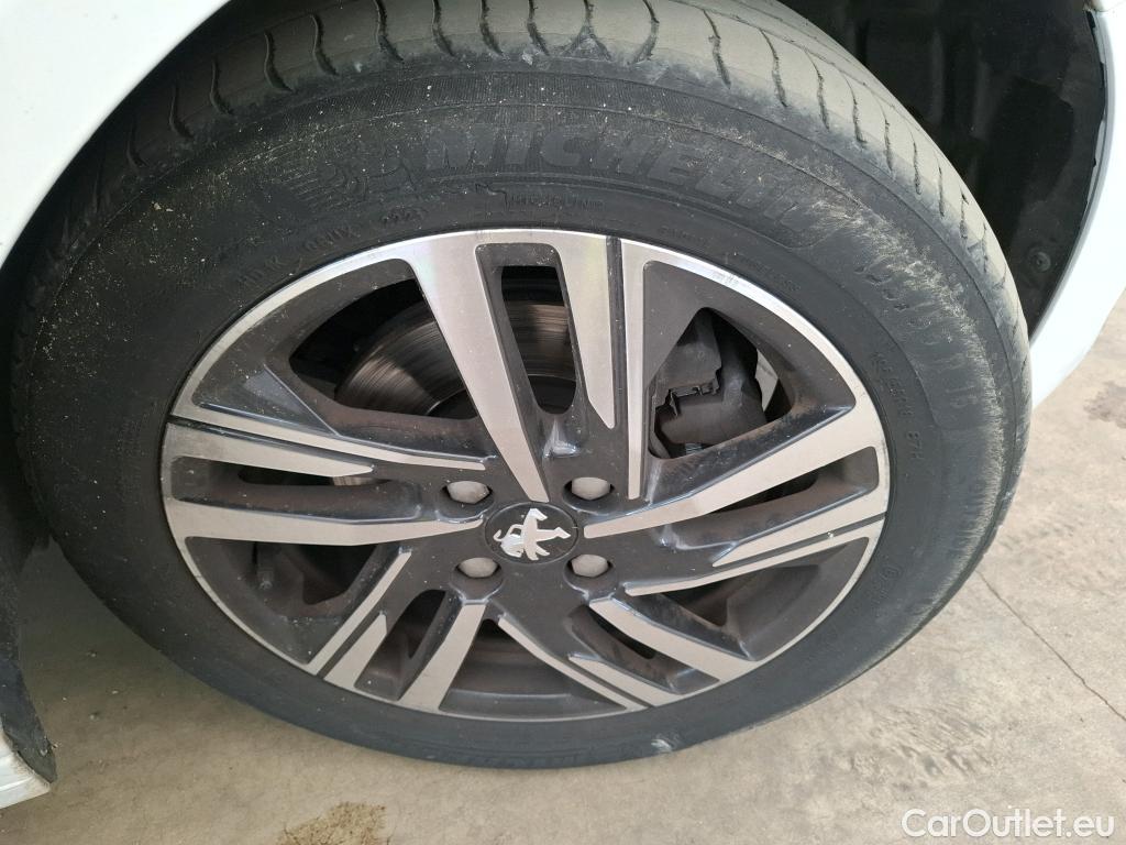  Peugeot  208  Allure Business 1.5 HDi 100CV BVM6 E6d #16
