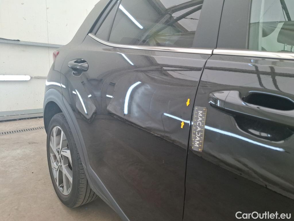  KIA  STONIC KIA  / 2020 / 5P / SUV 1.0 T-GDI 120 MHEV GT LINE BUSI DCT7 #7