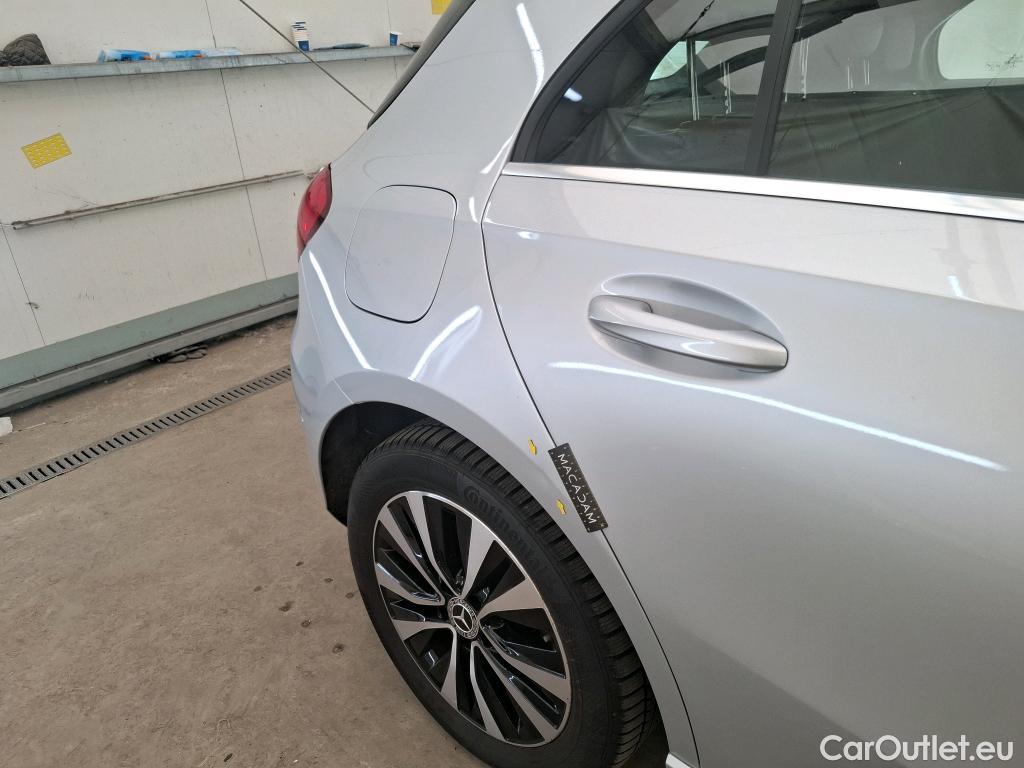  Mercedes  A-Klasse MERCEDES-BENZ Classe A Compact / 2018 / 5P / Berline A 250 e Business Line 8G-DCT #1