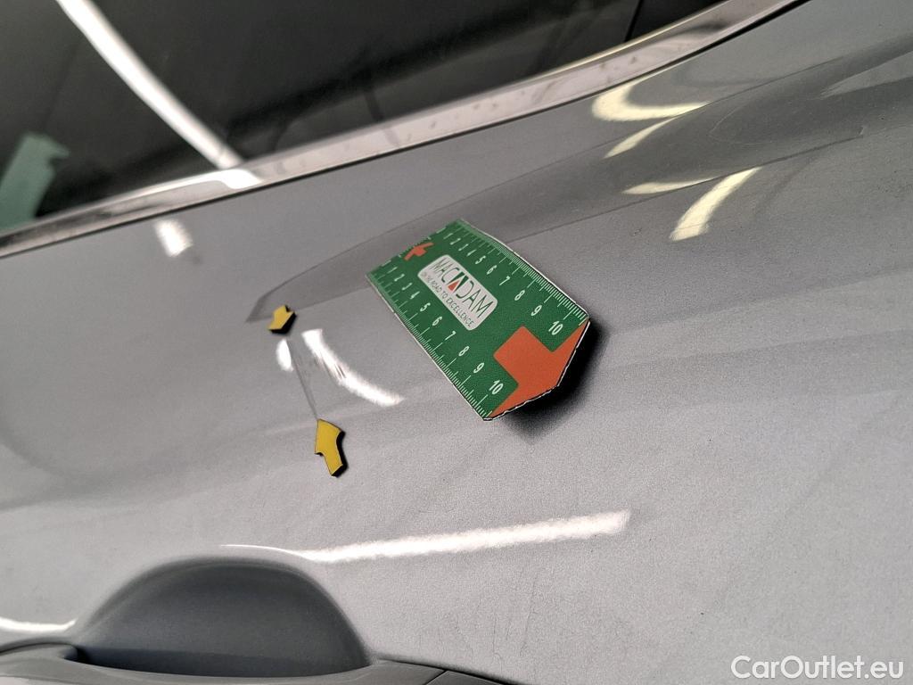  Renault  Captur RENAULT  / 2019 / 5P / SUV techno TCe 90 #7