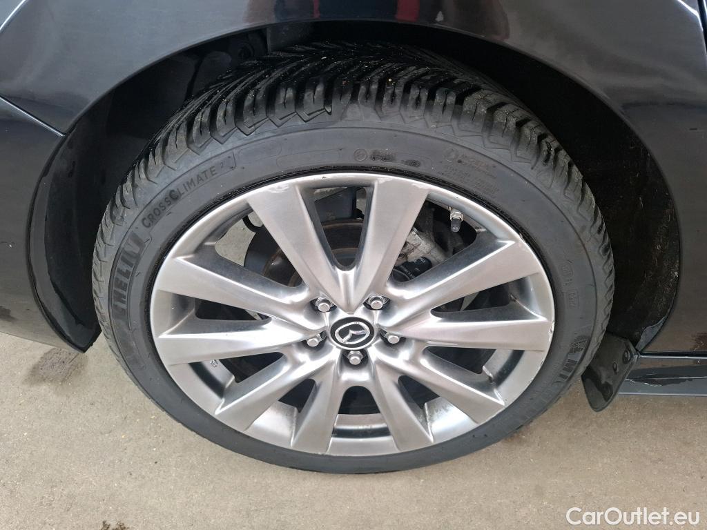  Mazda  3 MAZDA Mazda / 2019 / 4P / Berline Skyactiv-X M-Hybrid 180 Exclusive AT #9