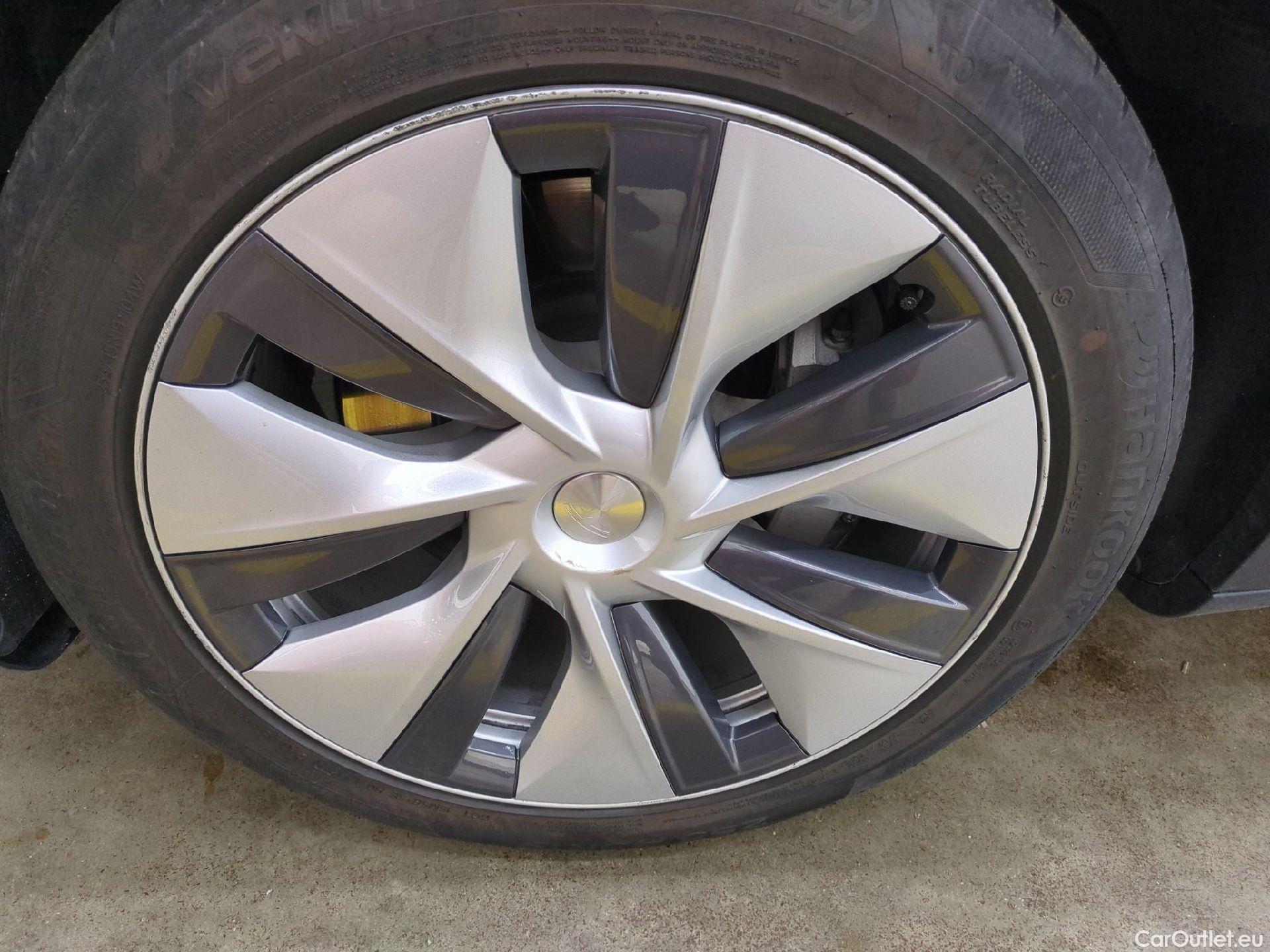 Tesla  Model Y TESLA  / 2020 / 5P / SUV Grand Autonomie Dual Motor AWD #1