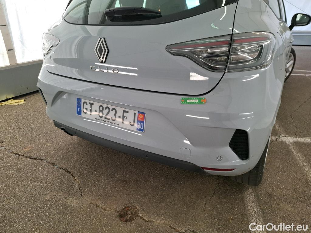  Renault  Clio RENAULT  / 2023 / 5P / Berline Evolution Blue dCi 100 #37