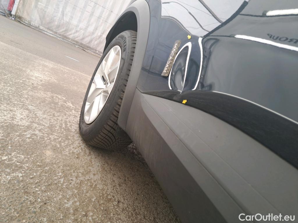  Renault  Captur RENAULT  2019 5P SUV Business ETech hybride rechargeable 160 #4