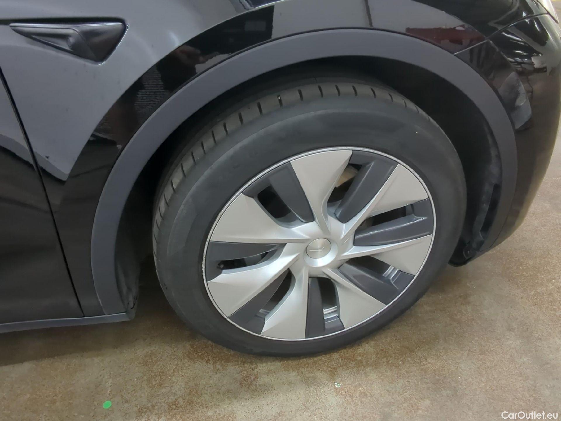  Tesla  Model Y TESLA  / 2021 / 5P / SUV RWD #15