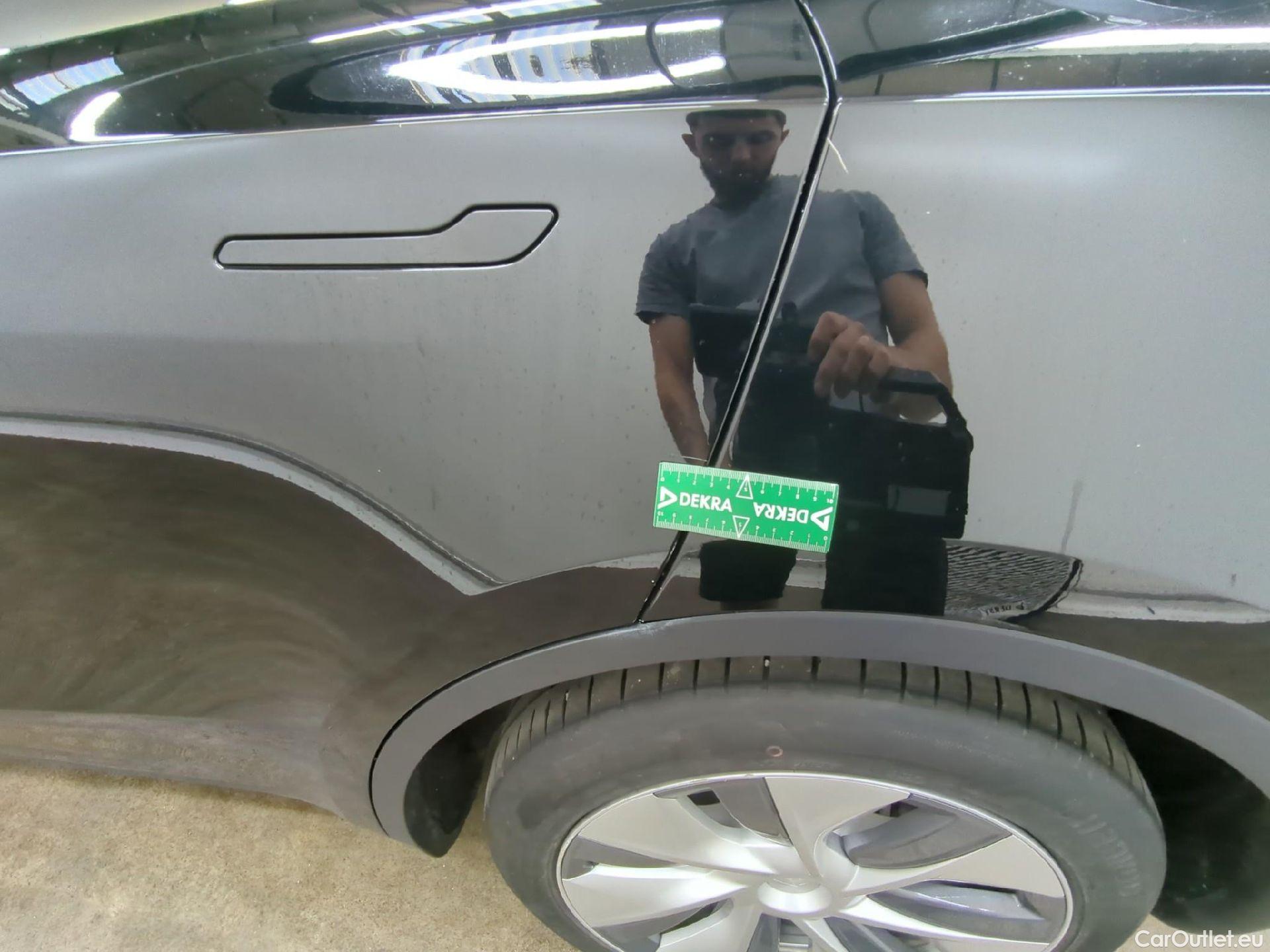  Tesla  Model Y TESLA  / 2021 / 5P / SUV RWD #23