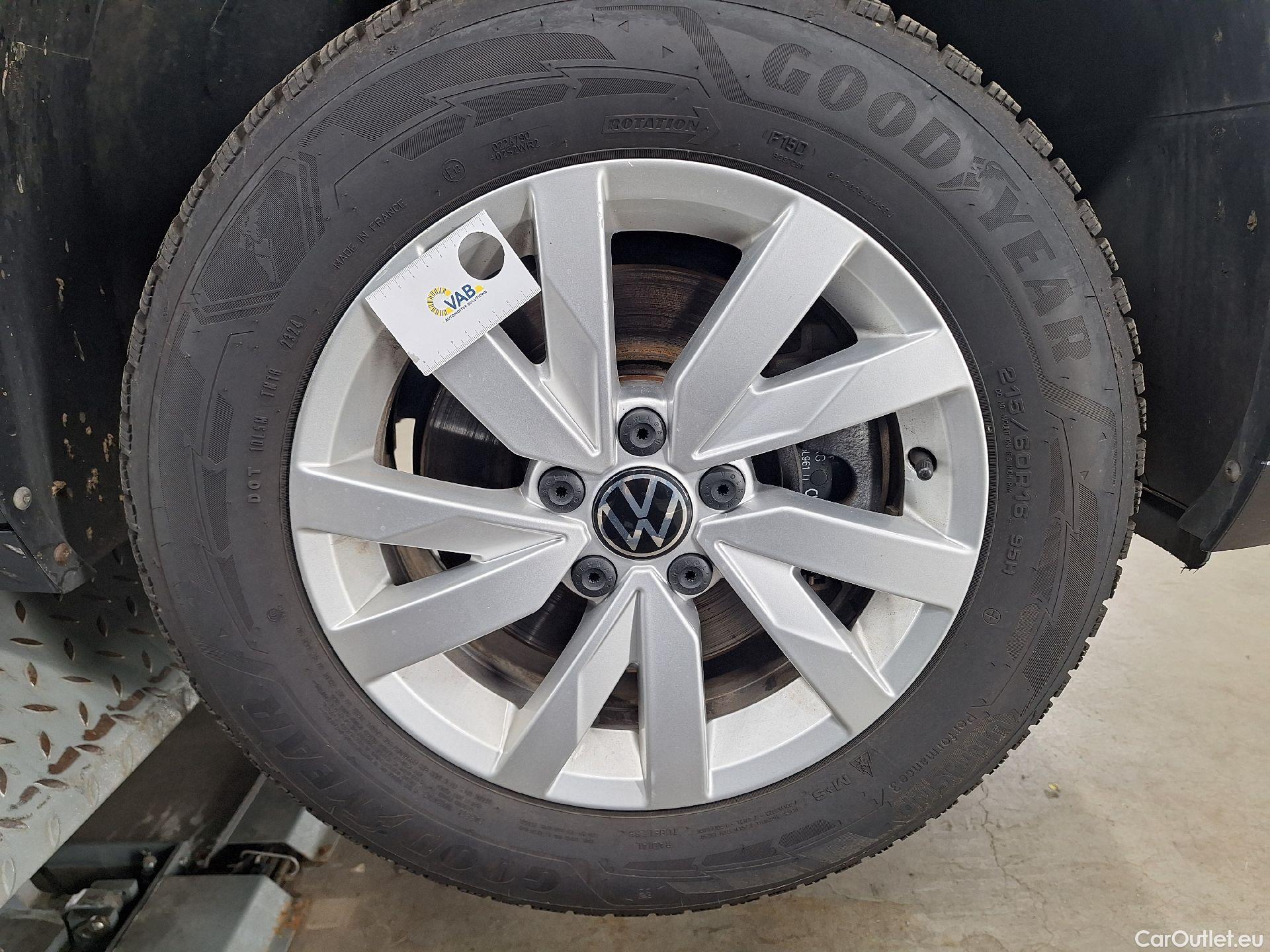  Volkswagen  Passat VW,  Variant FL'19, Volkswagen  Variant 2.0 TDI 90kW DSG Style B #59