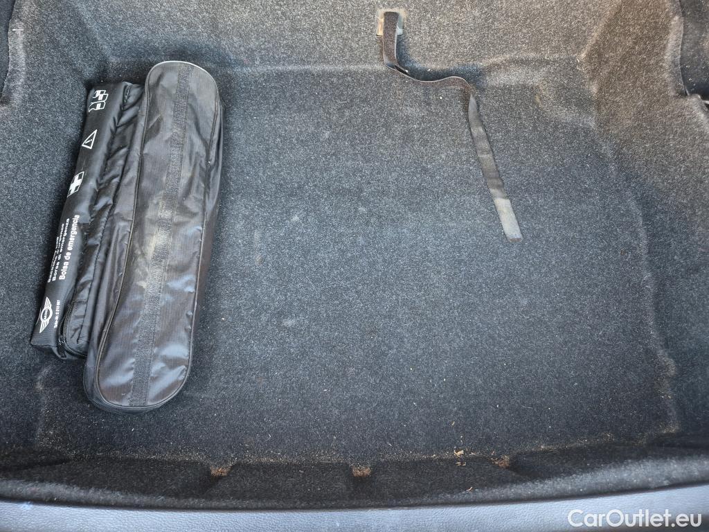  Bmw  X1 BMW  / 2019 / 5P / todoterreno sDrive16d Business #8