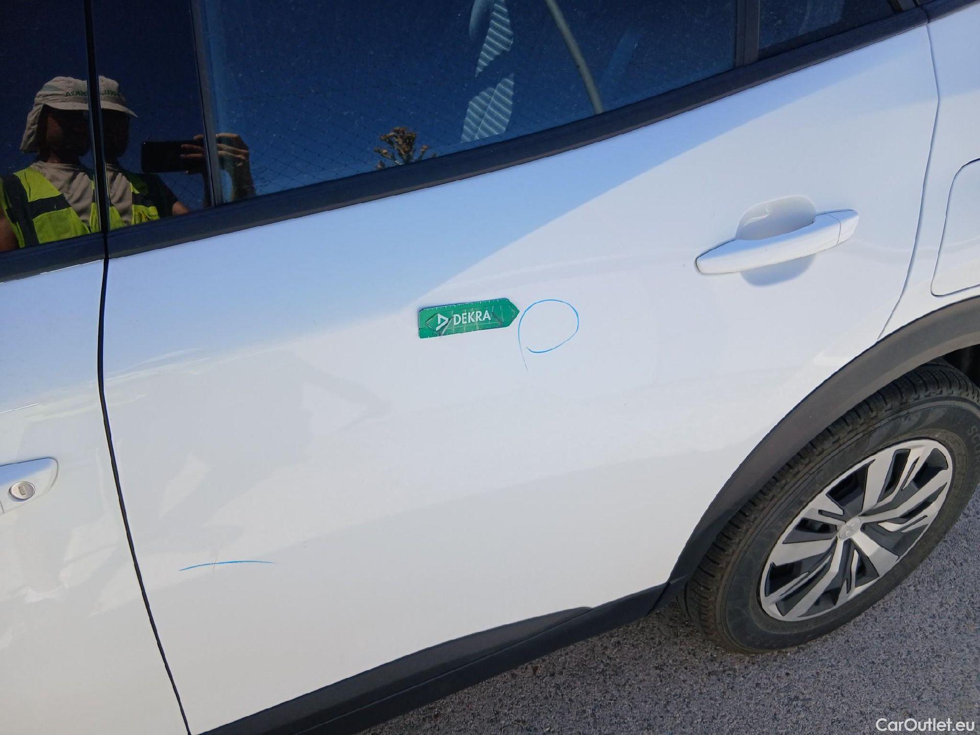  Peugeot  2008 PEUGEOT  / 2019 / 5P / todoterreno Active Puretech 100 S&S BVM6 #5