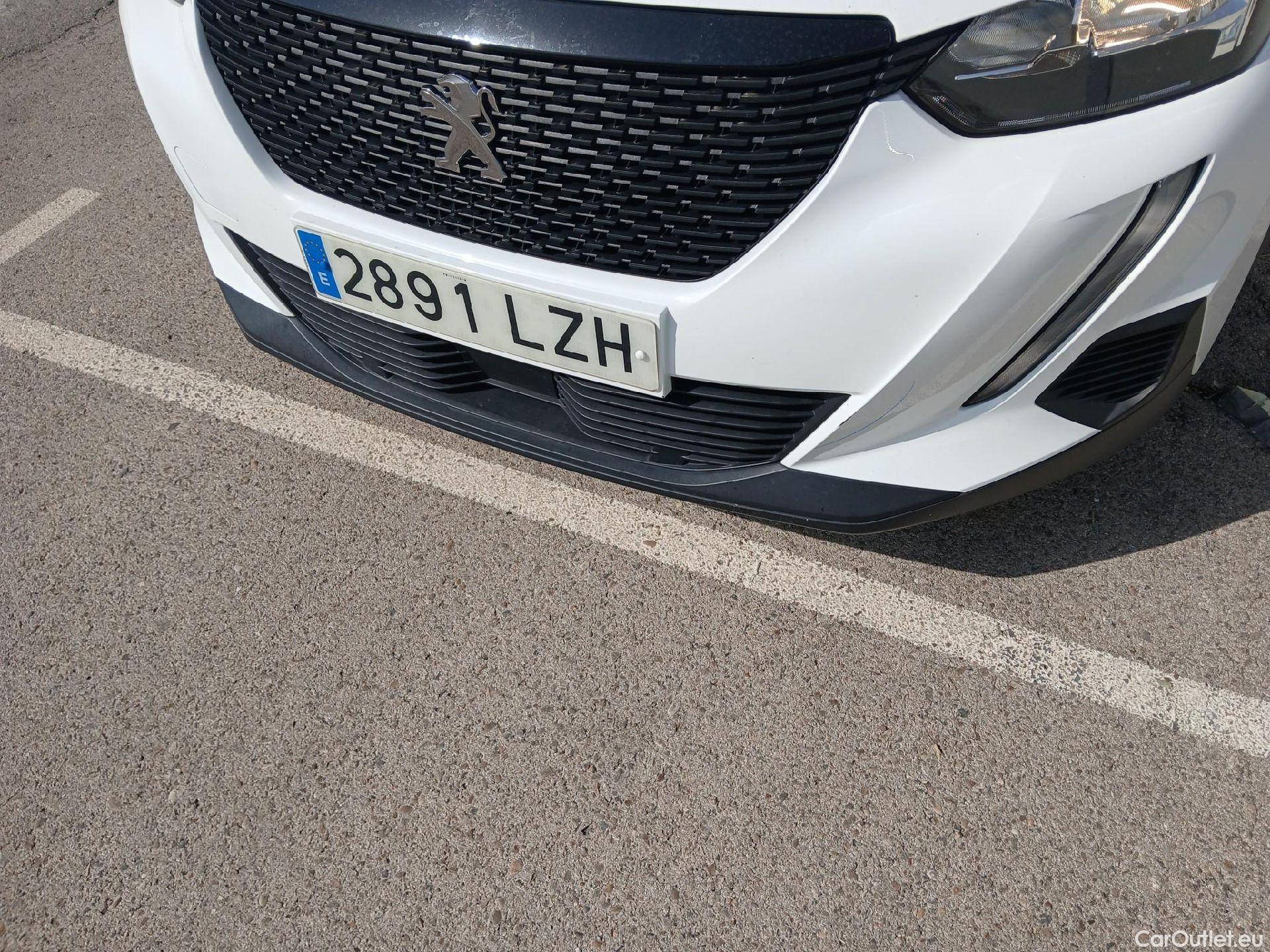  Peugeot  2008  Active Pack 1.2 PureTech 100CV MT6 E6d #5
