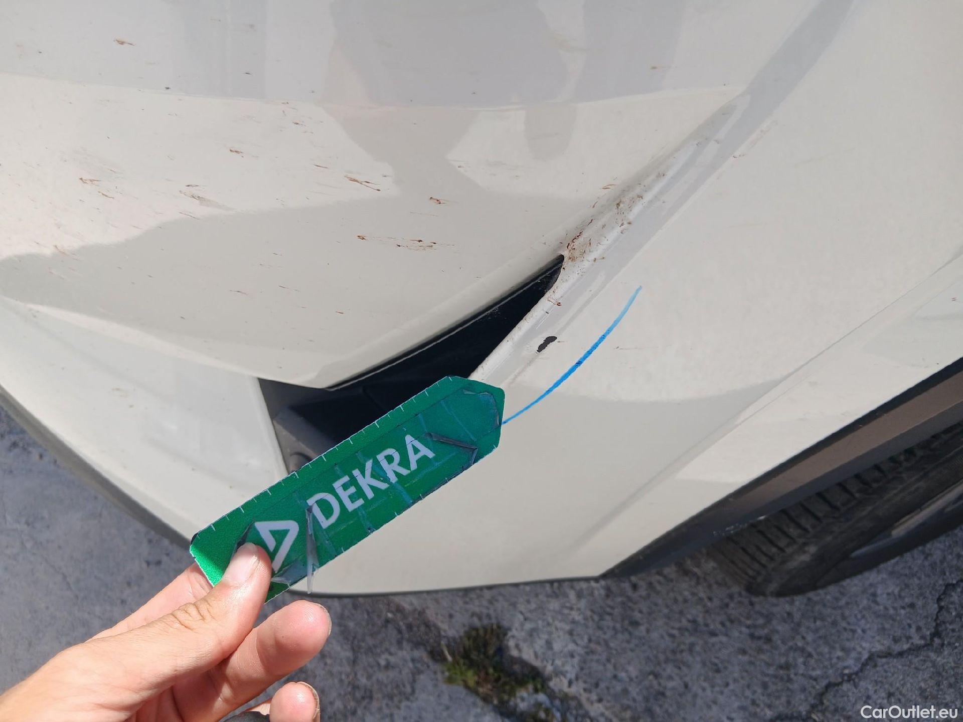  Nissan  Qashqai NISSAN  / 2021 / 5P / todoterreno DIG-T 116kW Xtronic N-Connecta #6