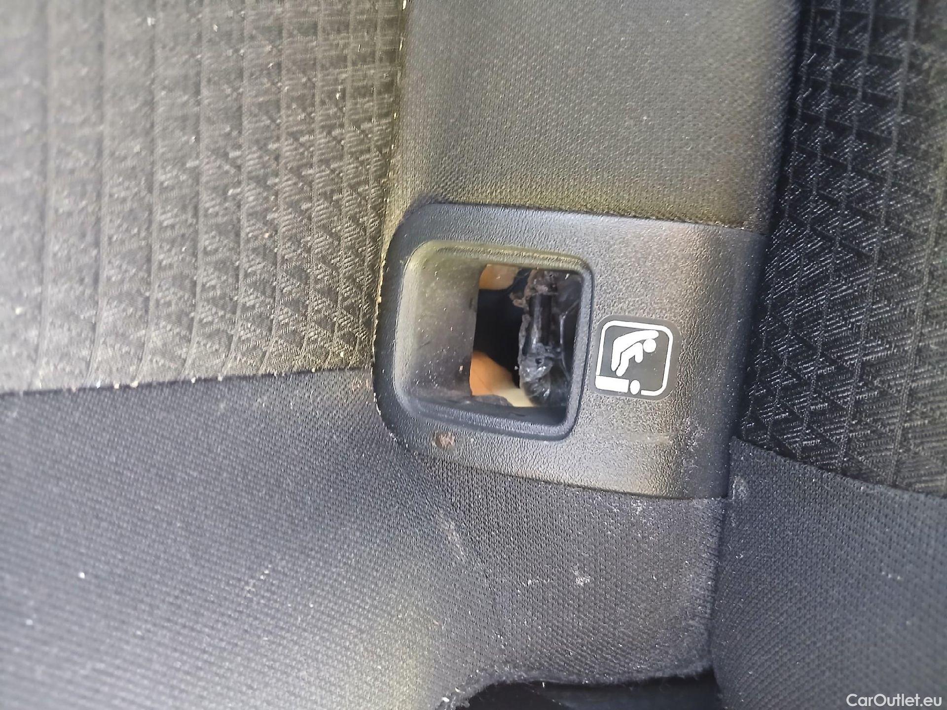  Nissan  Qashqai NISSAN  / 2021 / 5P / todoterreno DIG-T 116kW Xtronic N-Connecta #13