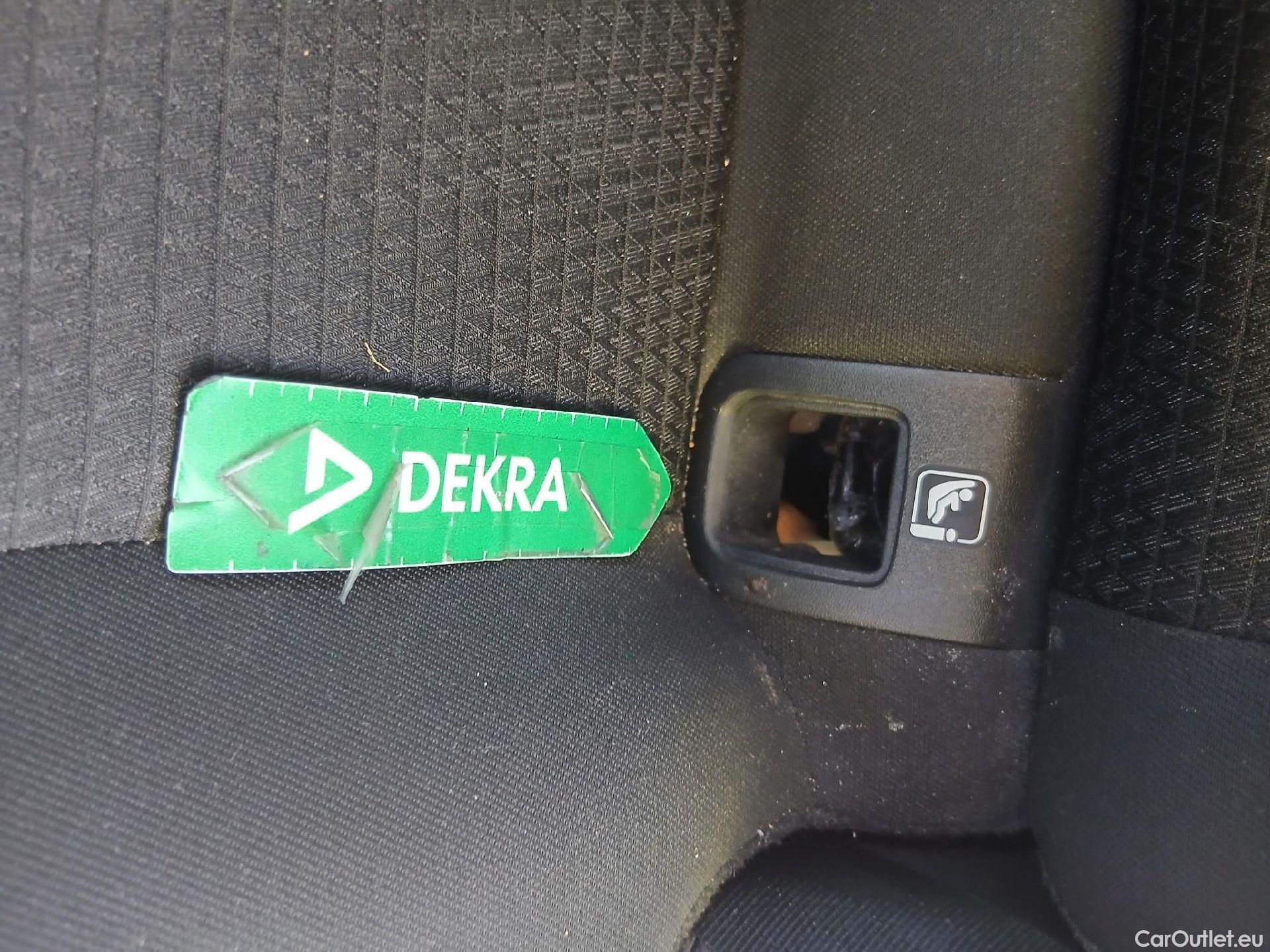  Nissan  Qashqai NISSAN  / 2021 / 5P / todoterreno DIG-T 116kW Xtronic N-Connecta #12