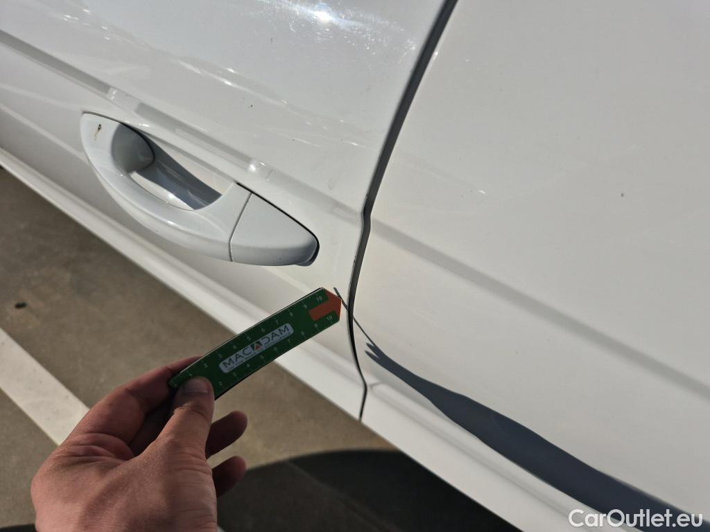  Seat  Ibiza SEAT  / 2017 / 5P / berlina con portón 1.0 TSI 81kW (110CV) Style Plus (AC) #31