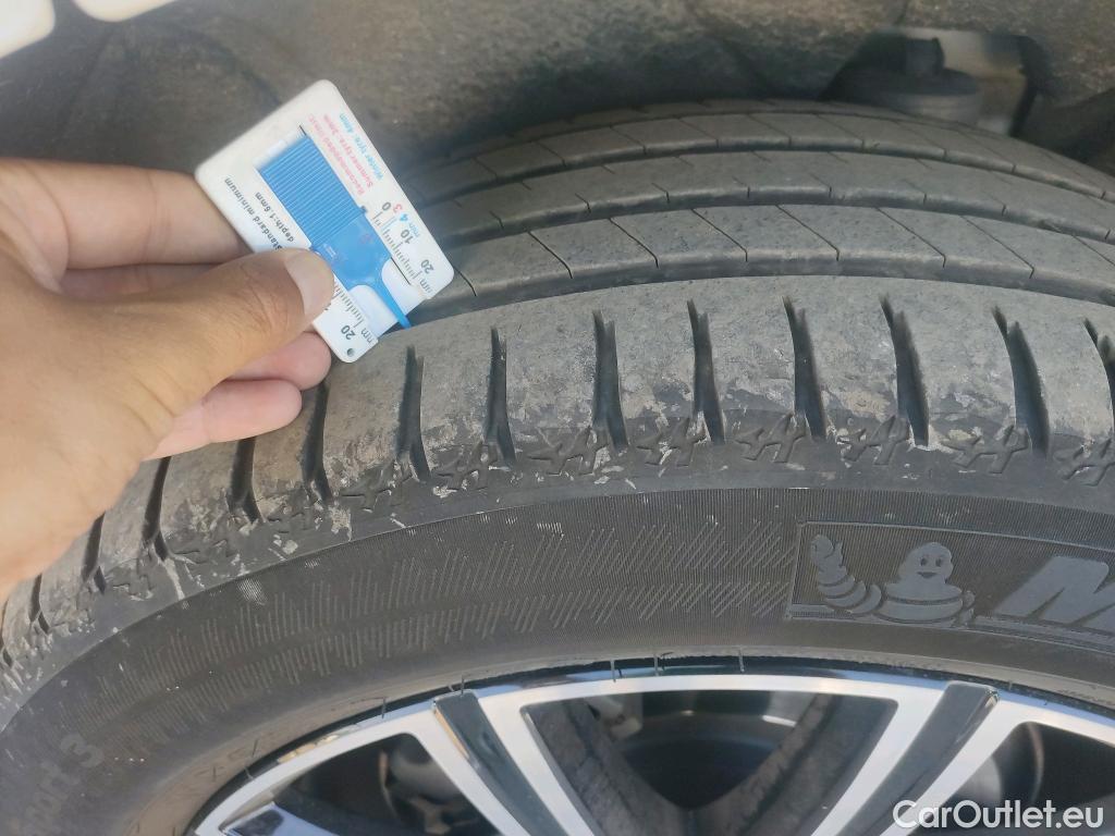  Volvo  XC60 VOLVO  / 2017 / 5P / todoterreno 2.0 B4 D AWD Inscription Auto #4
