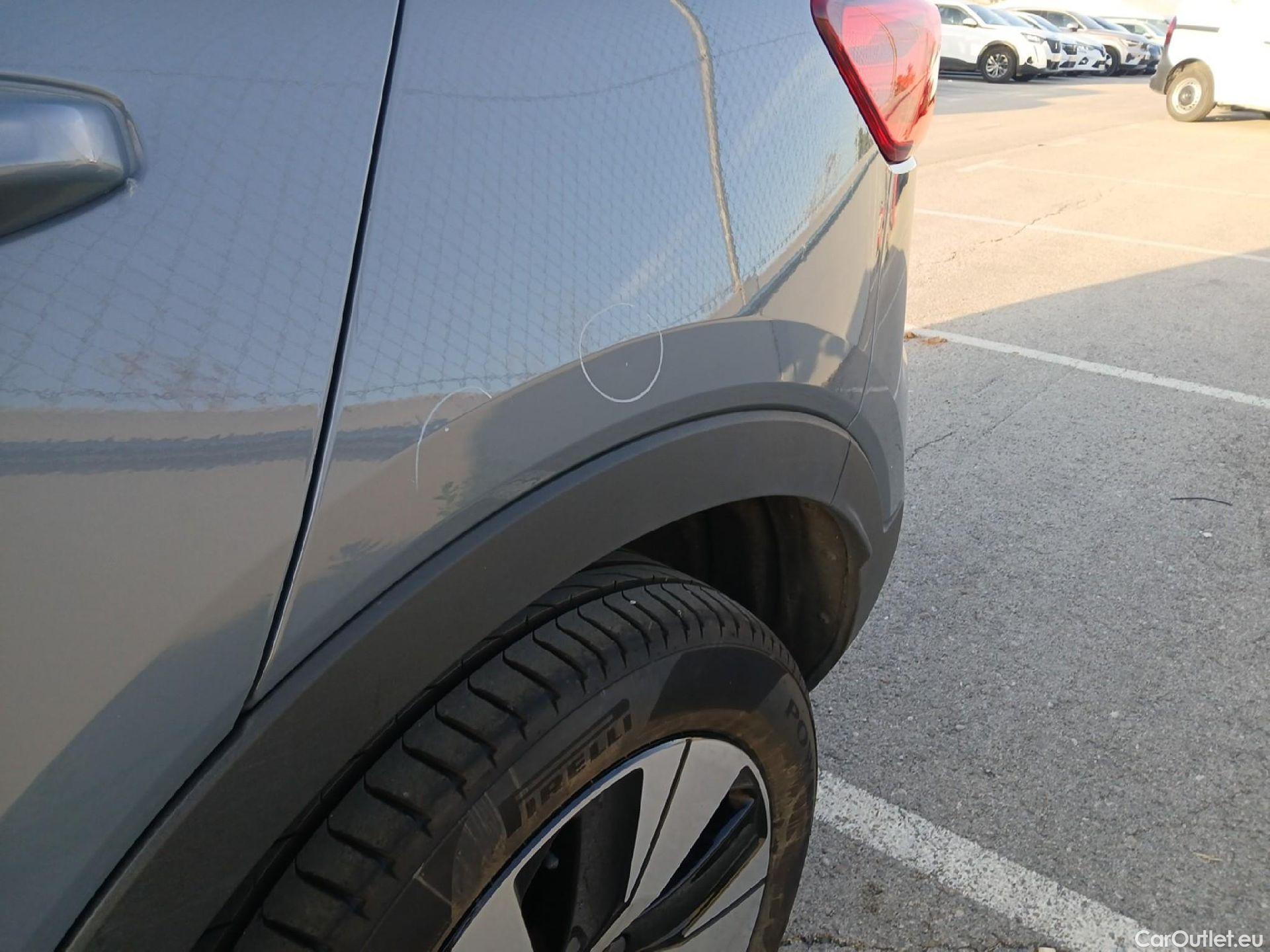  Volvo  XC 40 VOLVO XC40 / 2021 / 5P / todoterreno 1.5 T5 Recharge PHEV Bright Auto #16