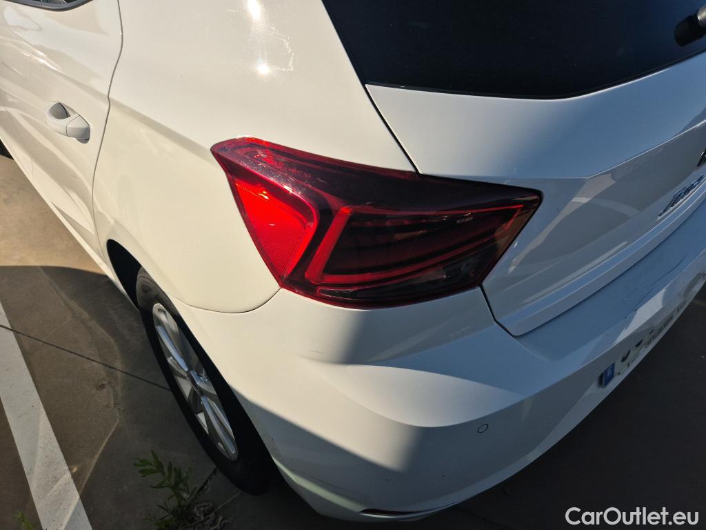  Seat  Ibiza SEAT  / 2017 / 5P / berlina con portón 1.0 TSI 81kW (110CV) Style Plus (AC) #6