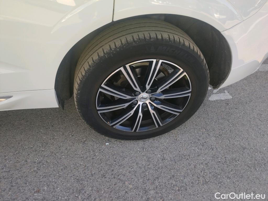  Volvo  XC60 VOLVO  / 2017 / 5P / todoterreno 2.0 B4 D AWD Inscription Auto #3