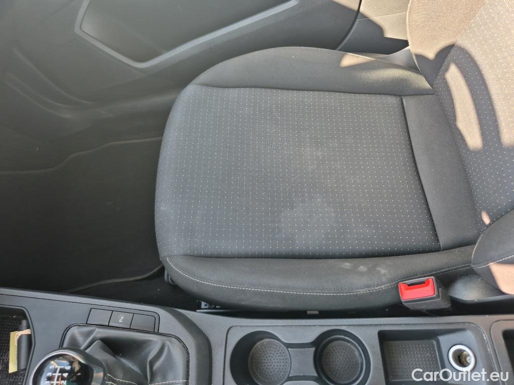  Seat  Ibiza SEAT  / 2017 / 5P / berlina con portón 1.0 TSI 81kW (110CV) Style Plus (AC) #23