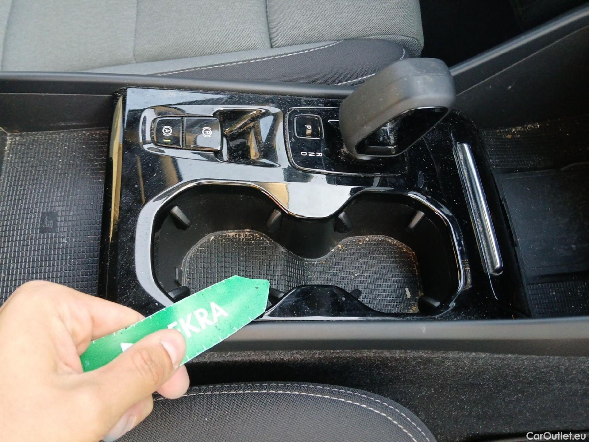  Volvo  XC 40 VOLVO XC40 / 2021 / 5P / todoterreno 1.5 T5 Recharge PHEV Bright Auto #12
