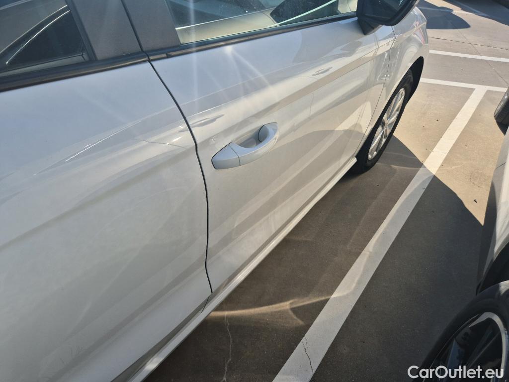  Seat  Ibiza SEAT  / 2017 / 5P / berlina con portón 1.0 TSI 81kW (110CV) Style Plus (AC) #33