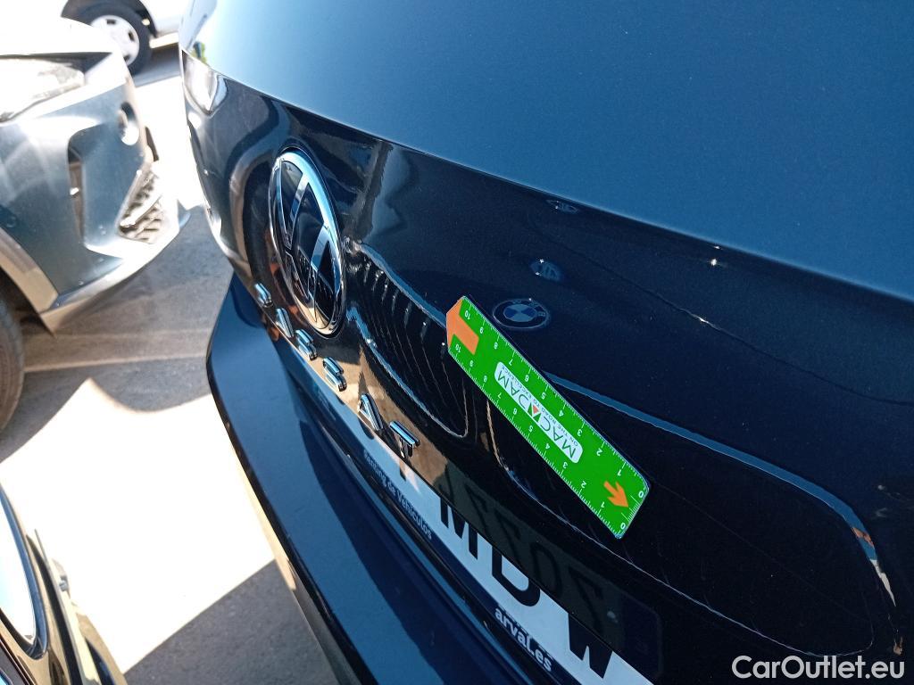  Volkswagen  Passat VOLKSWAGEN  / 2019 / 5P / familiar Variant Executive 2.0 TDI 110kW DSG #2