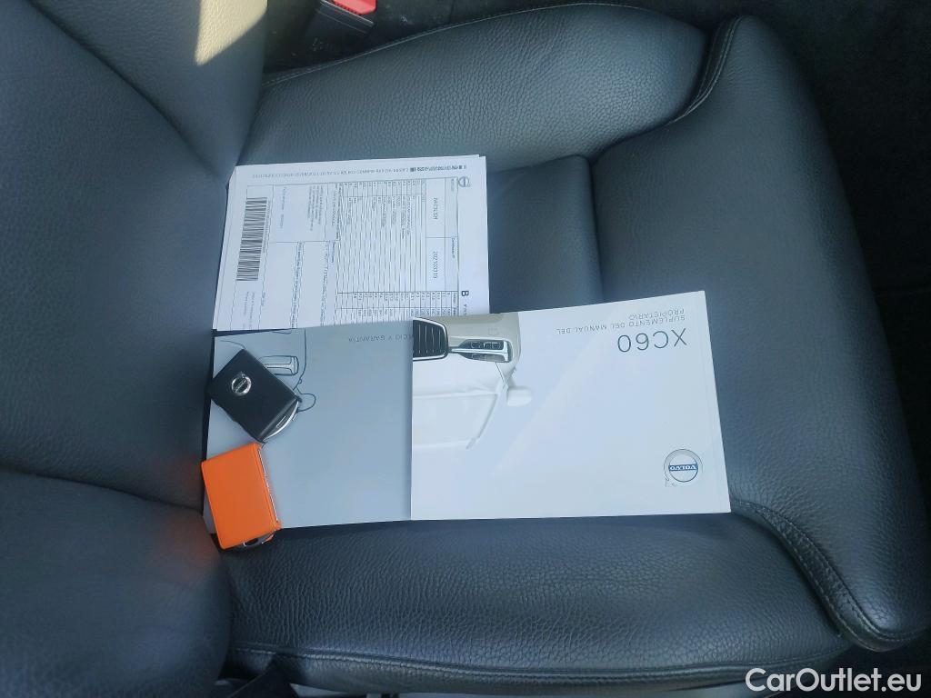  Volvo  XC60 VOLVO  / 2017 / 5P / todoterreno 2.0 B4 D AWD Inscription Auto #16