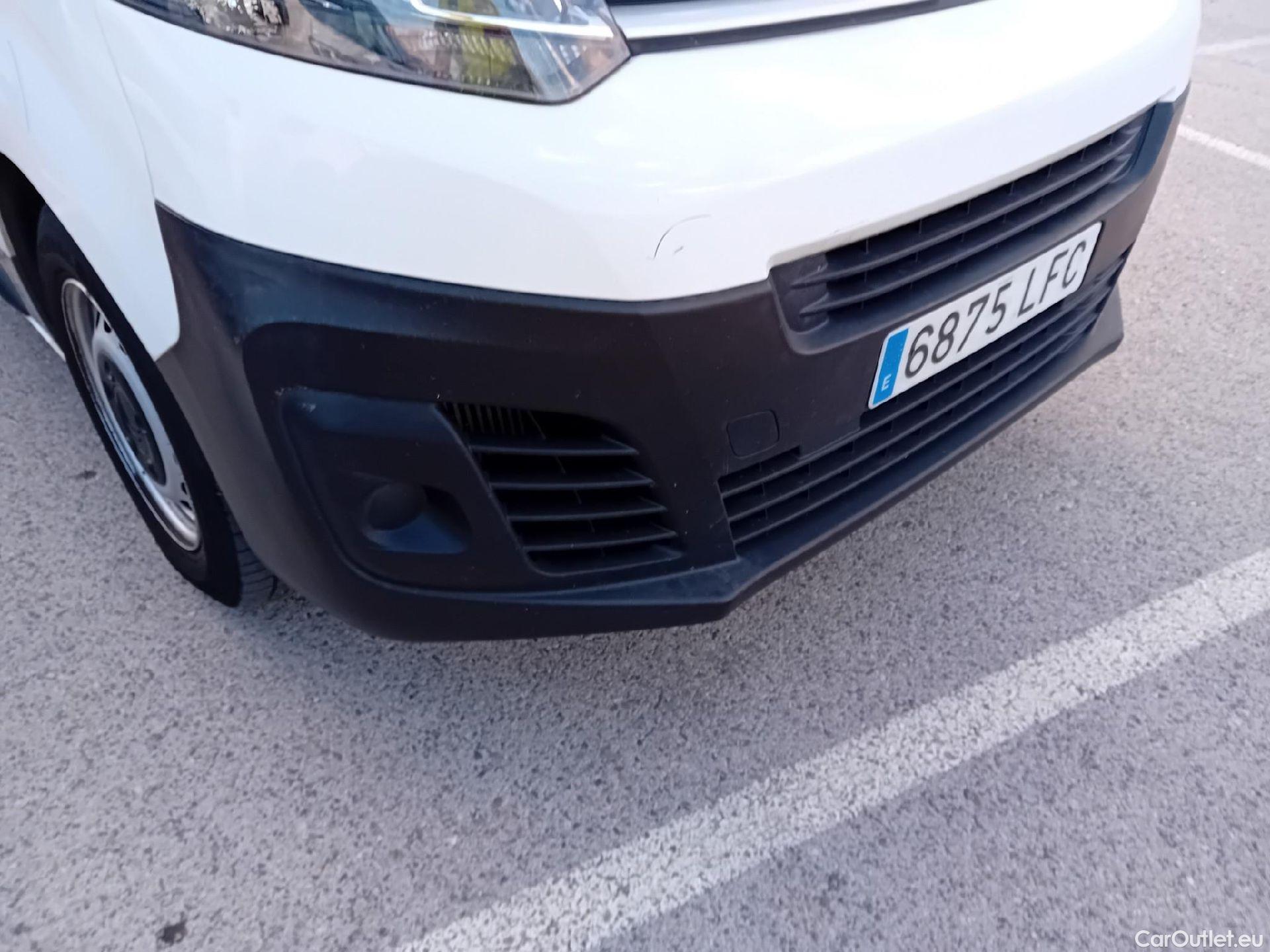  Citroen  Jumpy CITROEN  / 2016 / 4P / furgón Talla XS BlueHDi 100 S&S 6v Control #19