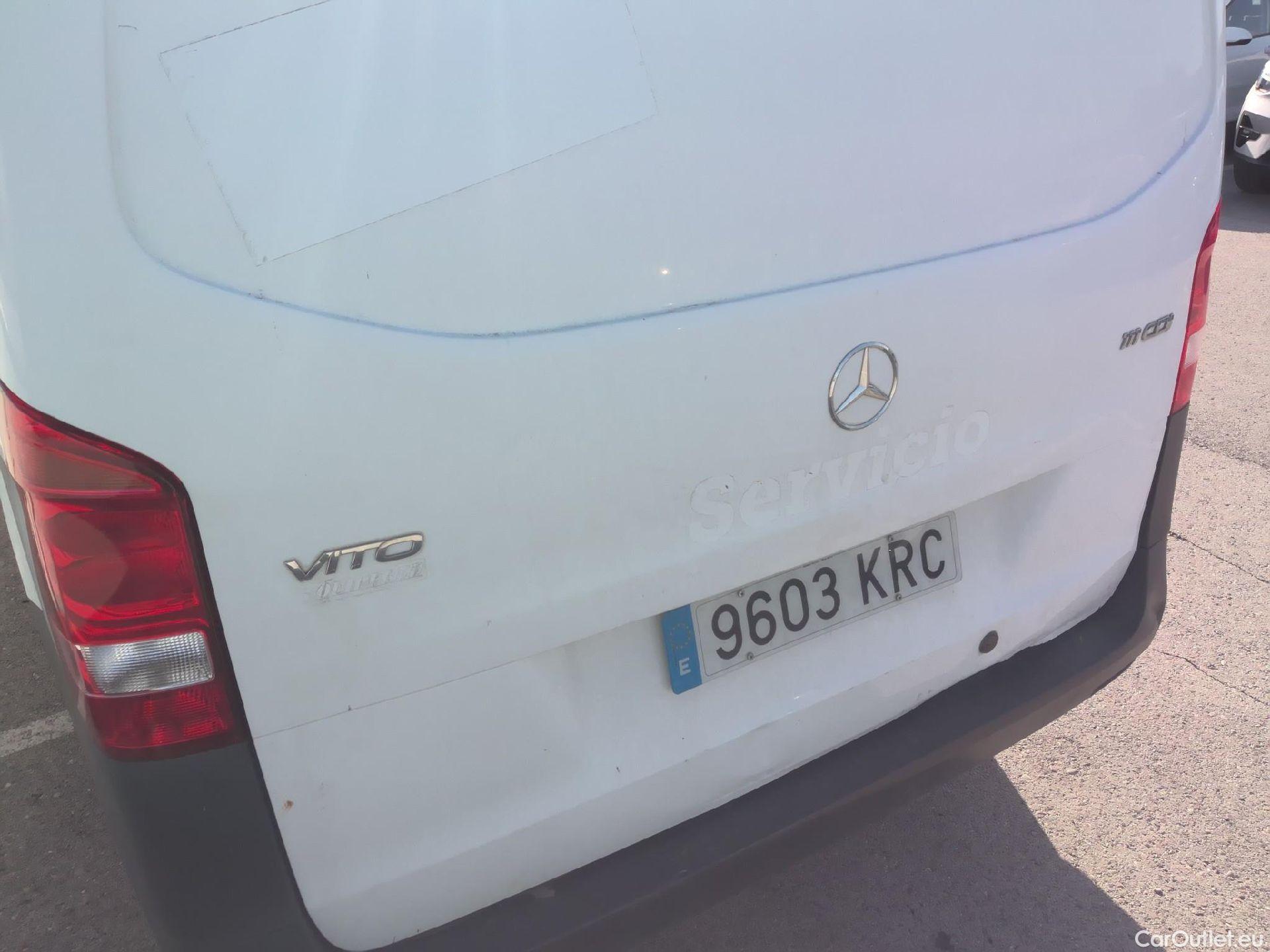  Mercedes  Vito MERCEDES-BENZ  / 2014 / 4P / furgón 111 CDI Larga #18