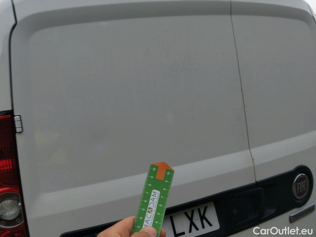  Fiat  Doblo FIAT Doblò Cargo/2015/3P/furgón derivado de turismo Cargo Base 1.6 Mjet 66kW (90CV) #14