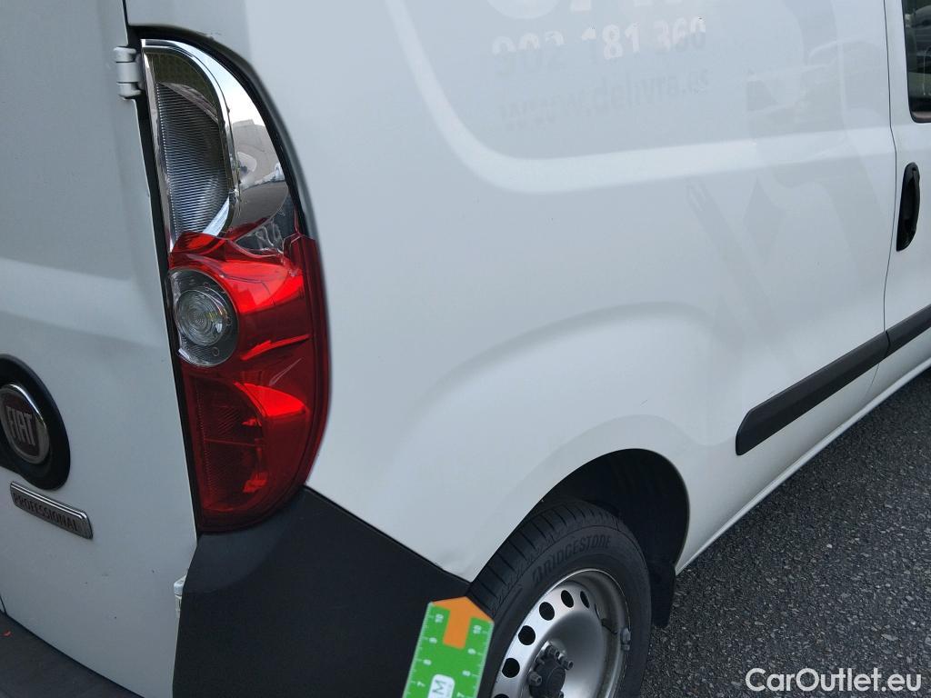  Fiat  Doblo FIAT Doblò Cargo/2015/3P/furgón derivado de turismo Cargo Base 1.6 Mjet 66kW (90CV) #27
