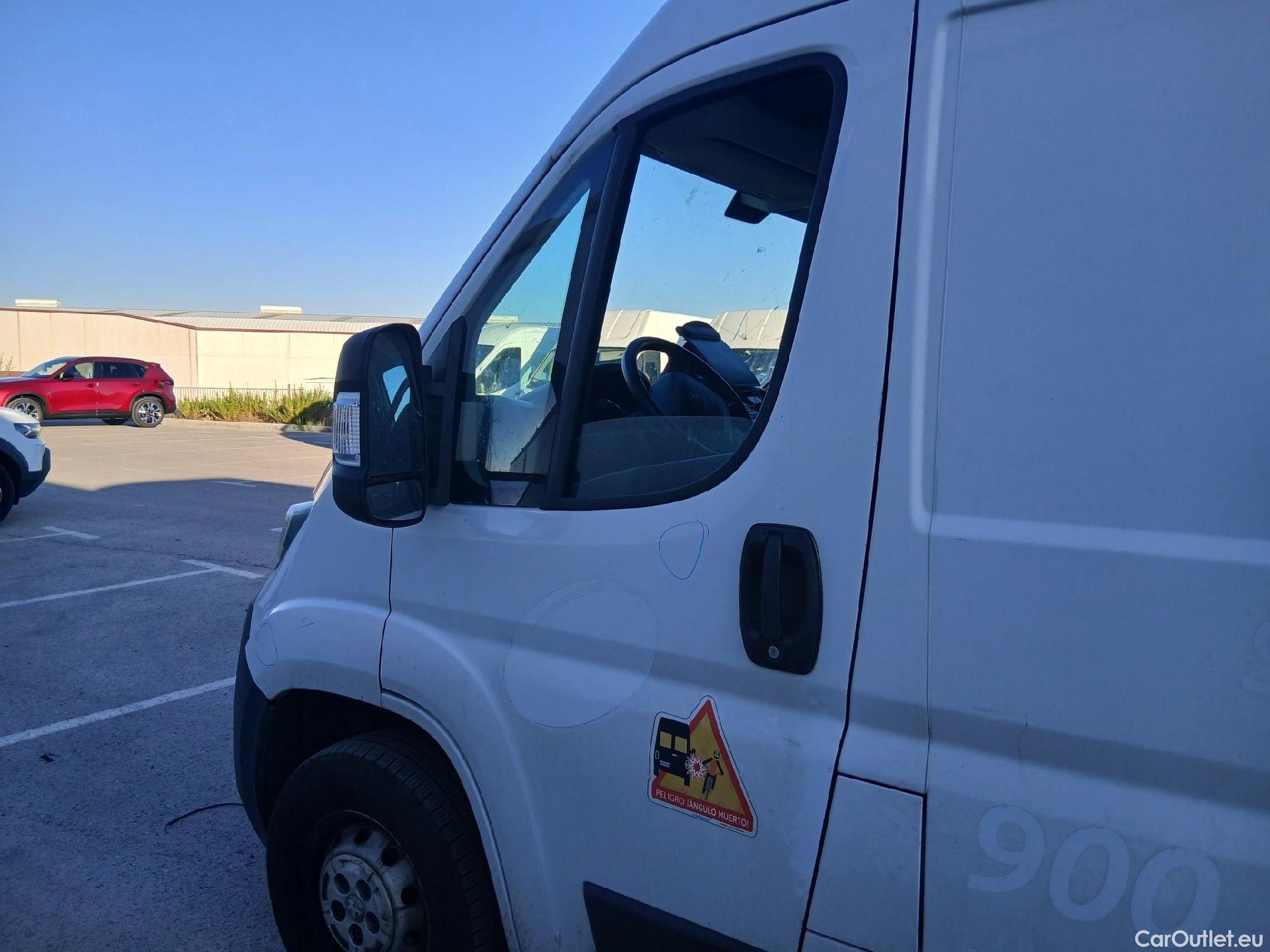  Peugeot  Boxer PEUGEOT  / 2014 / 4P / furgón 335 L2 H2 BHDI 103kW (140CV) S&S 6 V. M #10