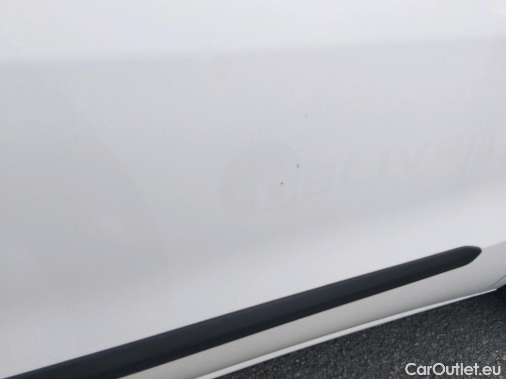  Fiat  Doblo FIAT Doblò Cargo/2015/3P/furgón derivado de turismo Cargo Base 1.6 Mjet 66kW (90CV) #36