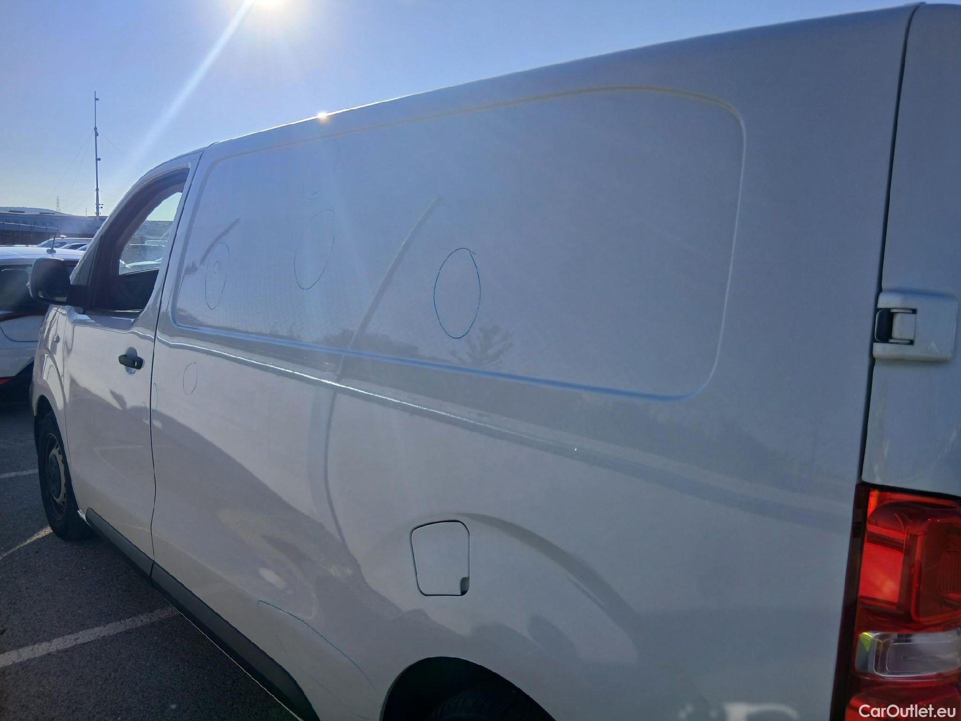  Peugeot  Expert PEUGEOT  / 2016 / 4P / furgón Furgón Premium 1.5 BlueHDi 100 Standard (AC) #10