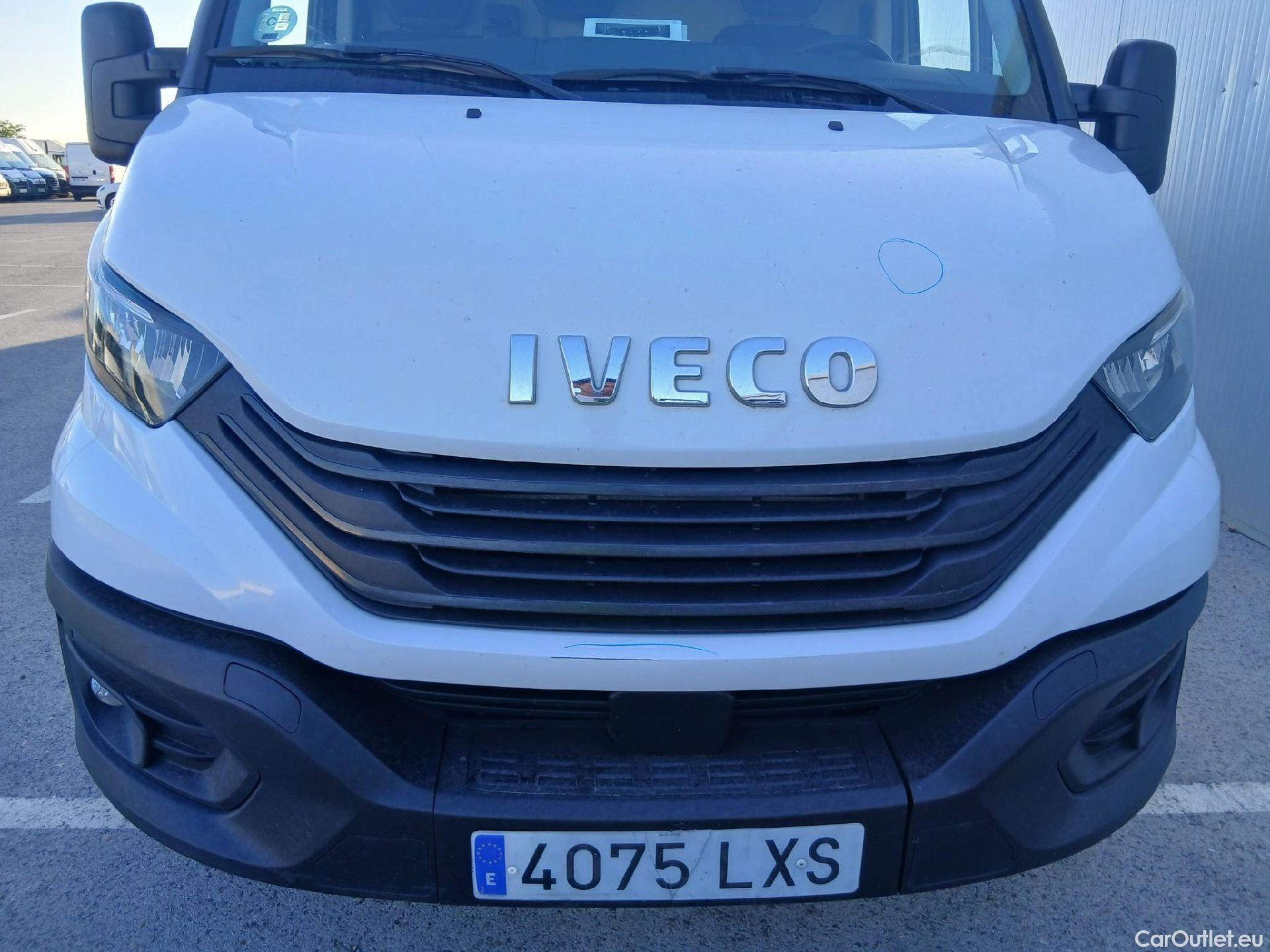  Iveco  Daily IVECO  / 2021 / 4P / furgón 2.3 TD 35S 16 A8 V 3520L/H2 12 M3 #7