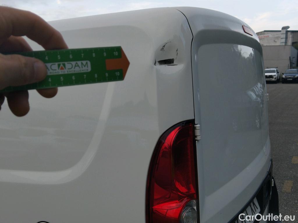  Fiat  Doblo FIAT Doblò Cargo/2015/3P/furgón derivado de turismo Cargo Base 1.6 Mjet 66kW (90CV) #10