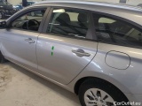  Hyundai  i30 Hyundai  Wagon 1.5 DPI 6MT 110KM Classic Plus 5d #29