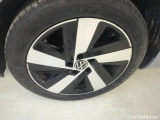  Volkswagen  Arteon Volkswagen  2.0 TDI SCR 150KM DSG 7 Elegance 5d #44
