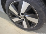  Volkswagen  Arteon Volkswagen  2.0 TDI SCR 150KM DSG 7 Elegance 5d #47