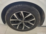  Volkswagen  Passat Volkswagen  Variant 2.0 TDI EVO 150 KM 6 biegów Business 5d #8