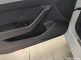  Volkswagen  Passat Volkswagen  Variant 2.0 TDI EVO 150 KM 6 biegów Business 5d #32