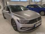  Volkswagen  Passat Volkswagen  Variant 2.0 TDI EVO 150 KM 6 biegów Business 5d #9