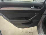  Volkswagen  Passat Volkswagen  Variant 2.0 TDI EVO 150 KM DSG Business 5d #22