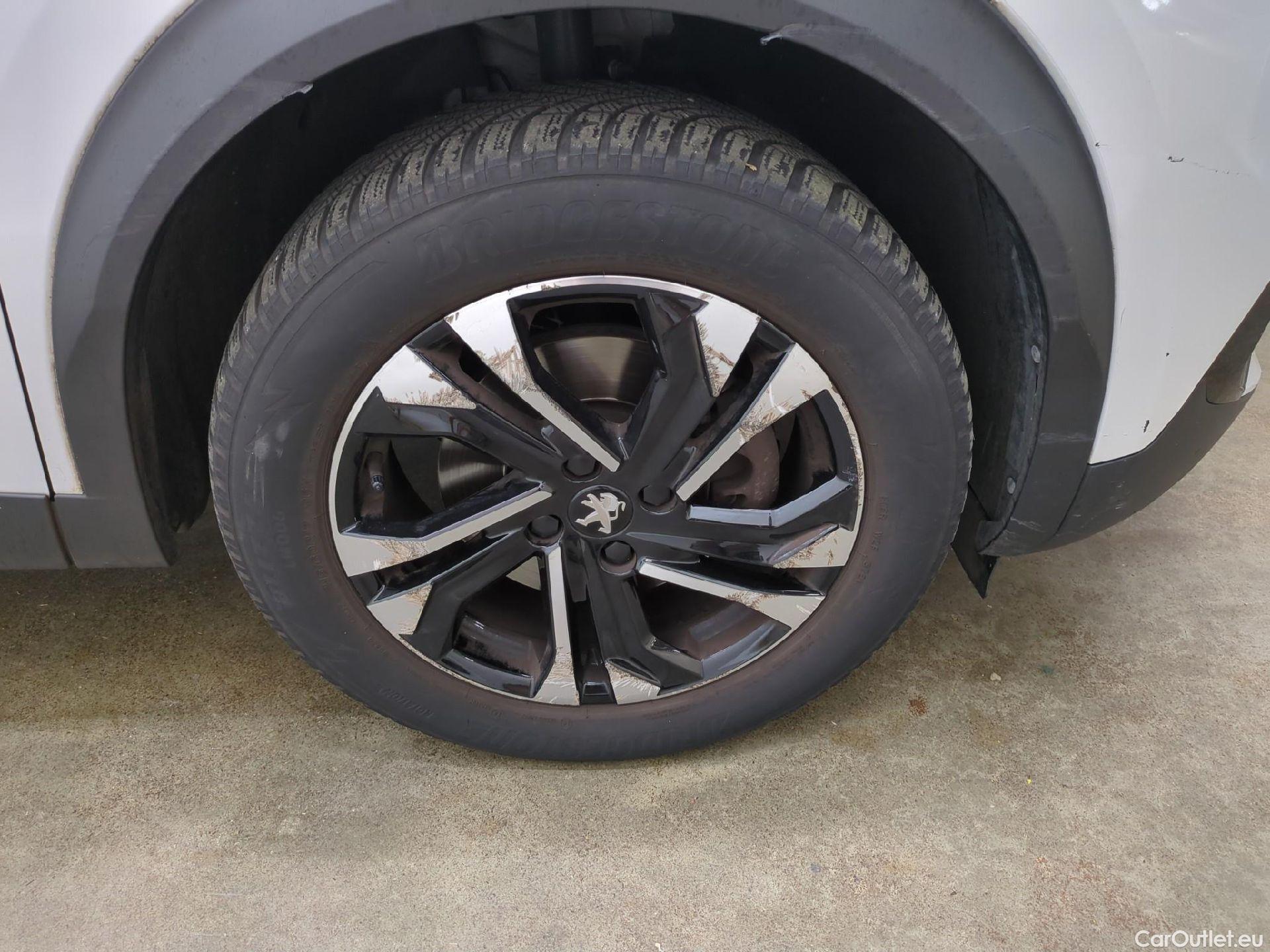  Peugeot  2008  Allure Business 1.5 HDi 130CV BVA8 E6d #27