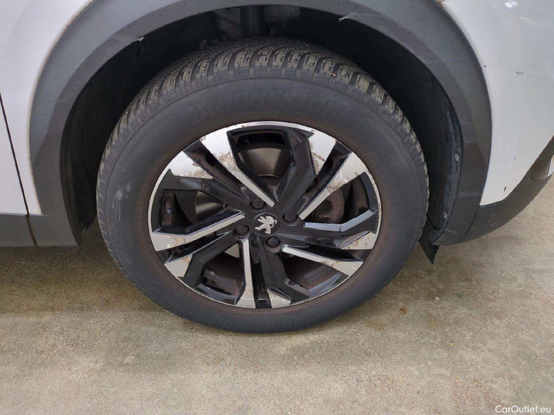  Peugeot  2008  Allure Business 1.5 HDi 130CV BVA8 E6d #33