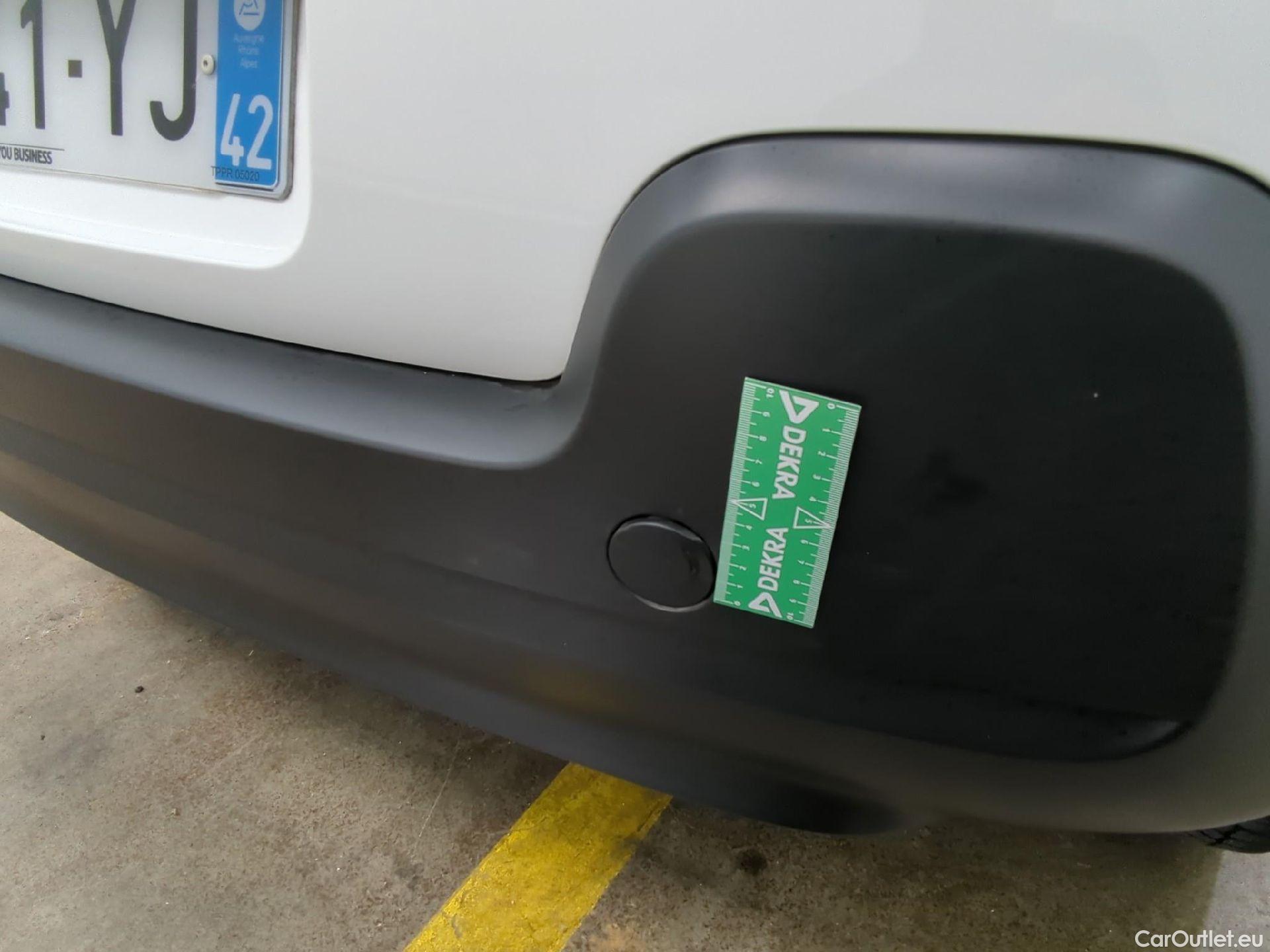  Citroen  C3 CITROEN  / 2020 / 5P / Berline PureTech 83 S&S BVM Feel Pack #9