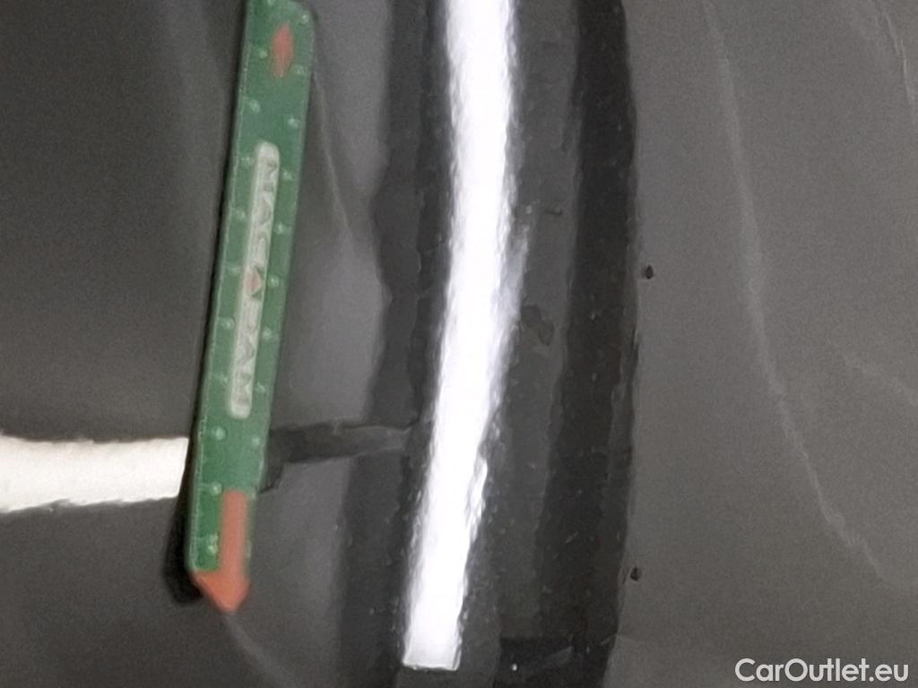  Citroen  C4  Berline Feel 1.2 PureTech 130CV BVM6 6E #8