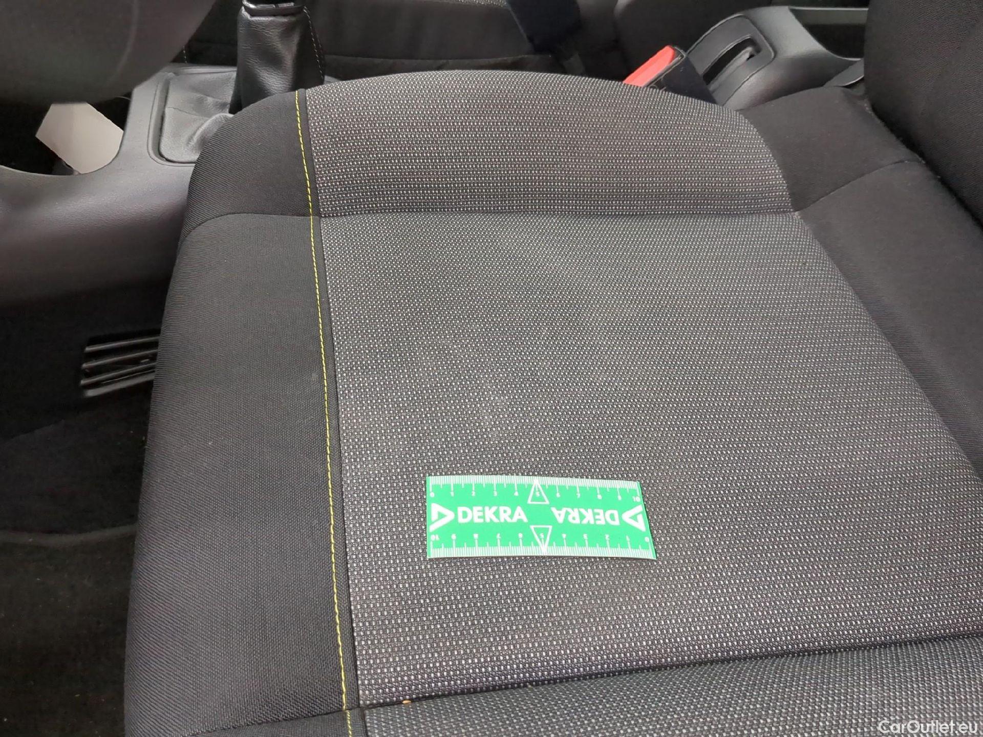  Citroen  C3 CITROEN  / 2020 / 5P / Berline PureTech 83 S&S BVM Feel Pack #4